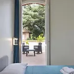 Apart Otel Alcaeus - Luxury Albavilla