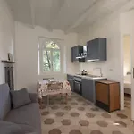 Alcaeus - Luxury 3*